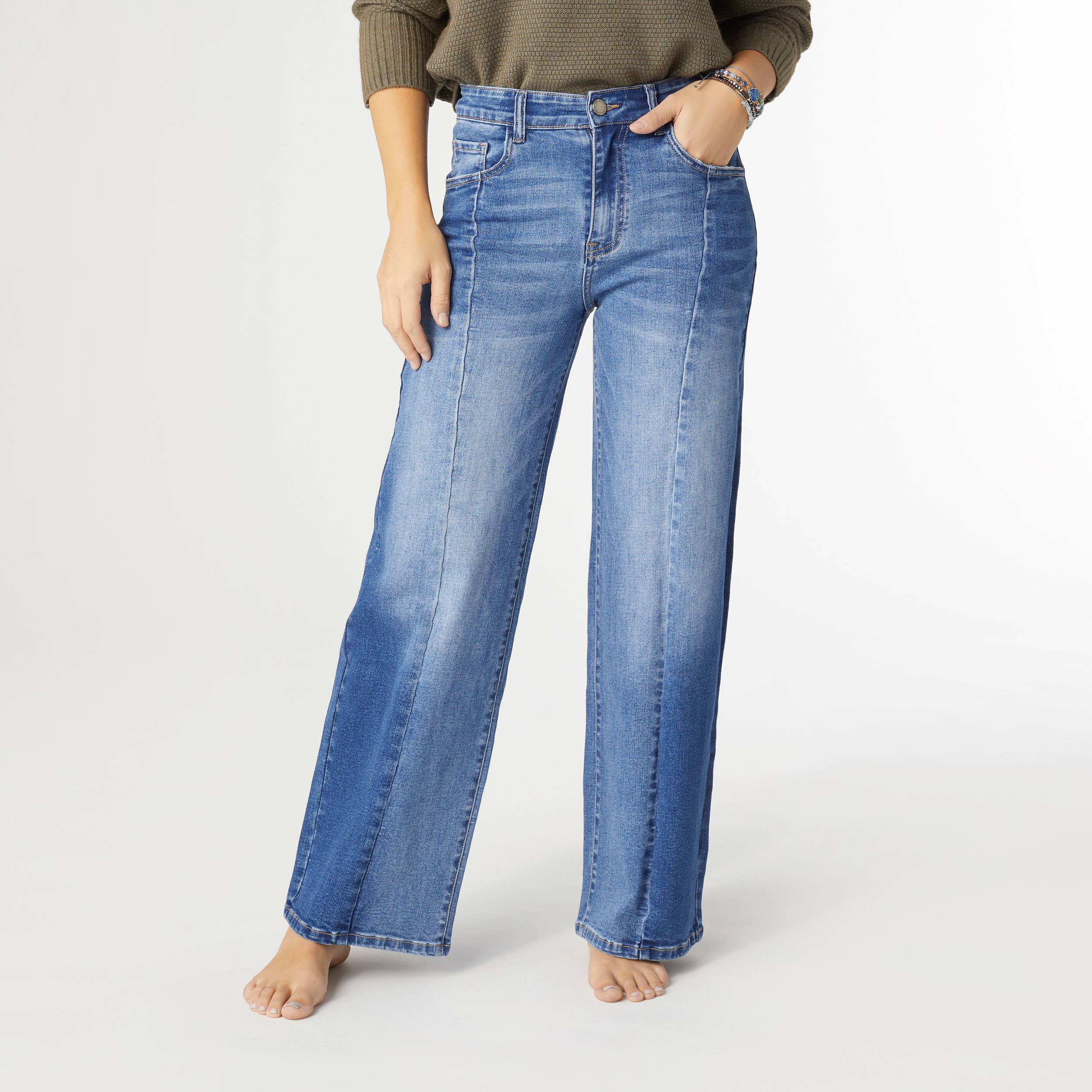 EverStretch Wide Leg Dual Wash: Medium Denim / S COCO + CARMEN